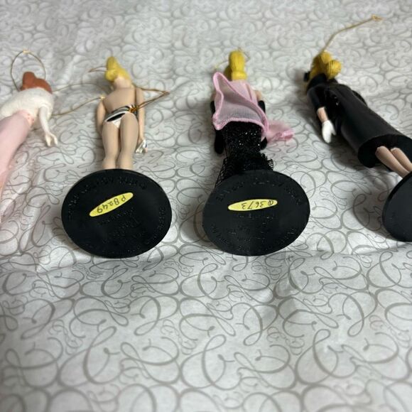 Mattel 1959 Debut Barbie,Enchanting Evening Barbie,Solo in the Spotlight,Easter - Picture 10 of 11